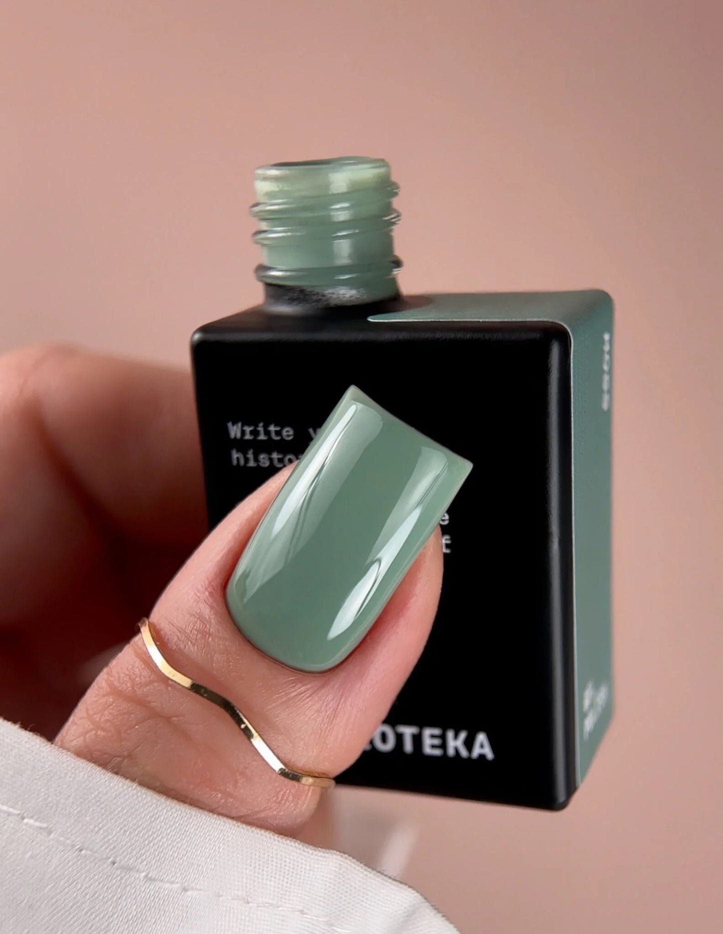 BIBLIOTEKA Gel Polish № 18 Moss – Moss, 10 ml