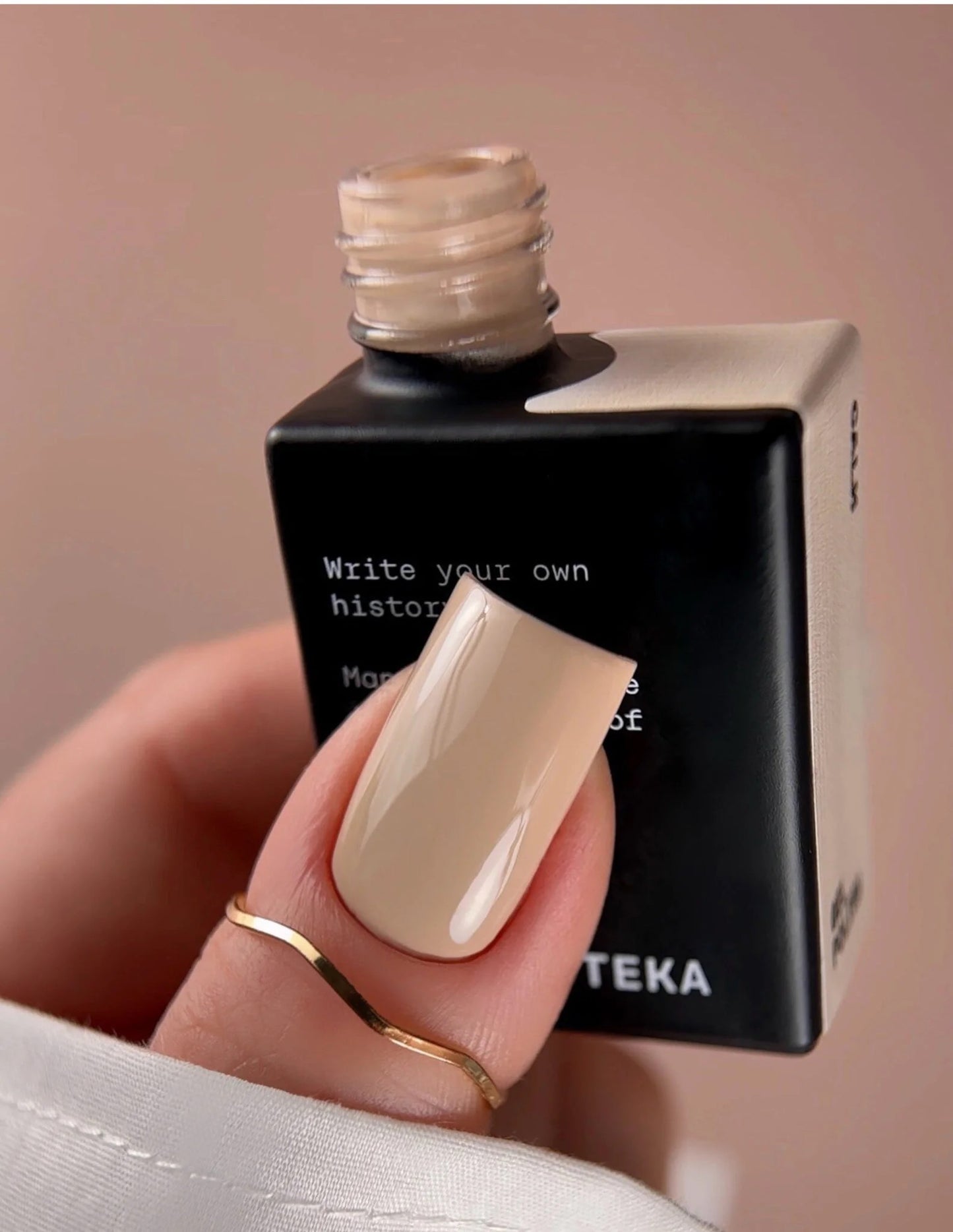 BIBLIOTEKA Gel Polish № 17 Calm – Calm, 10 ml